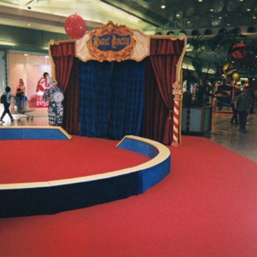 Animation centre commercial, décors de cirque, piste de cirque, spectacle de cirque